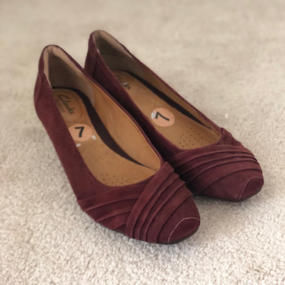 Clarks Artisan Womens Maroon Leather Upper Slip On Shoes Size 7M 66443